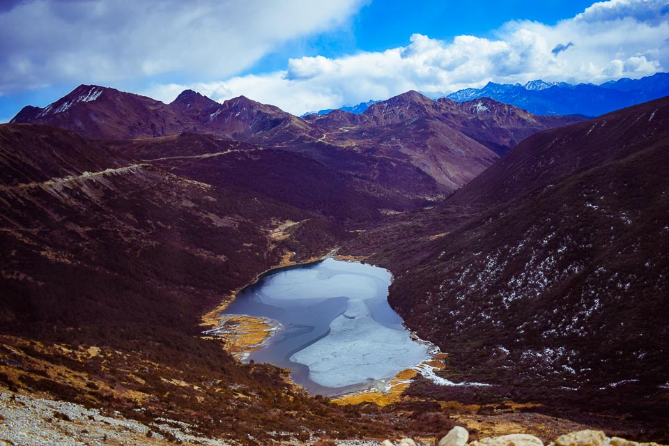 Tawang Travel Guide: A Glacial Lake on the way to Bum La pass, an obscure Himalayan Pass